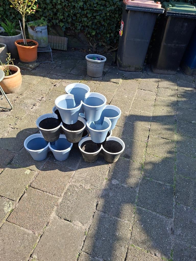 Stapelbare kunststof bloempotten, Tuin en Terras, Bloempotten, Kunststof, Gebruikt, Minder dan 40 cm, Balkon