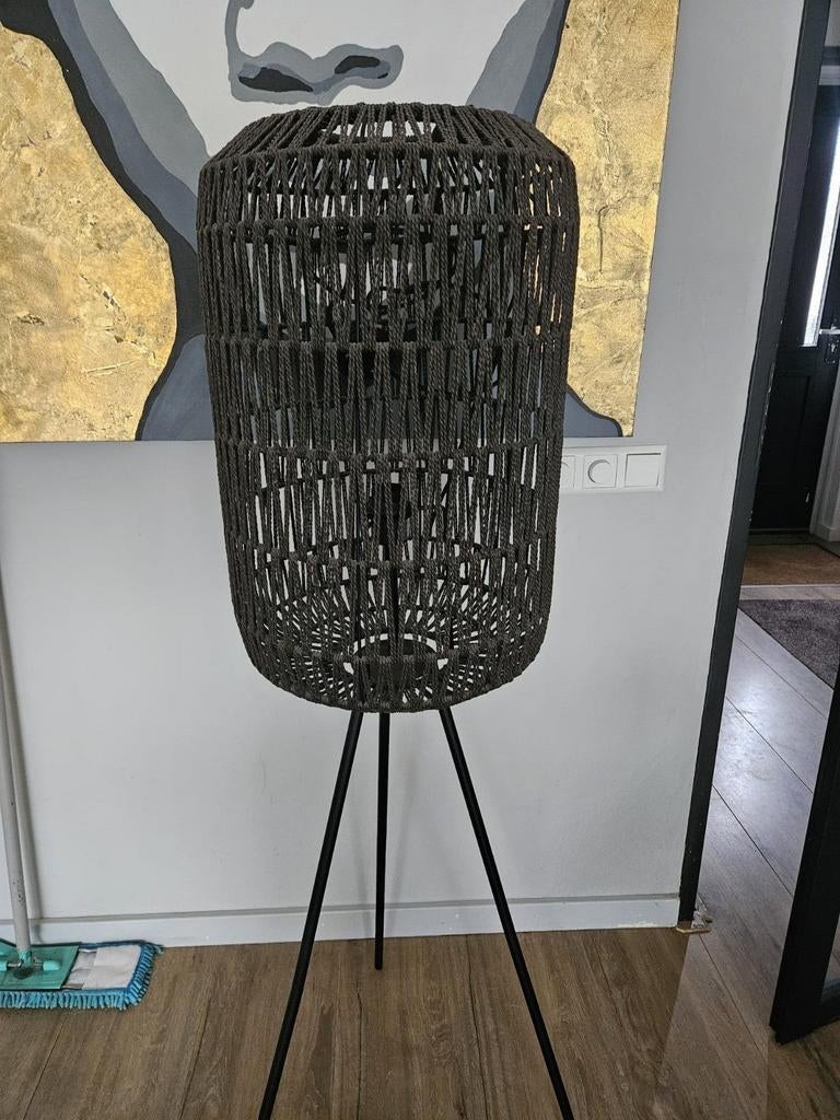 Vloerlamp met gevlochten kap, Ophalen of Verzenden, Zo goed als nieuw, 150 tot 200 cm