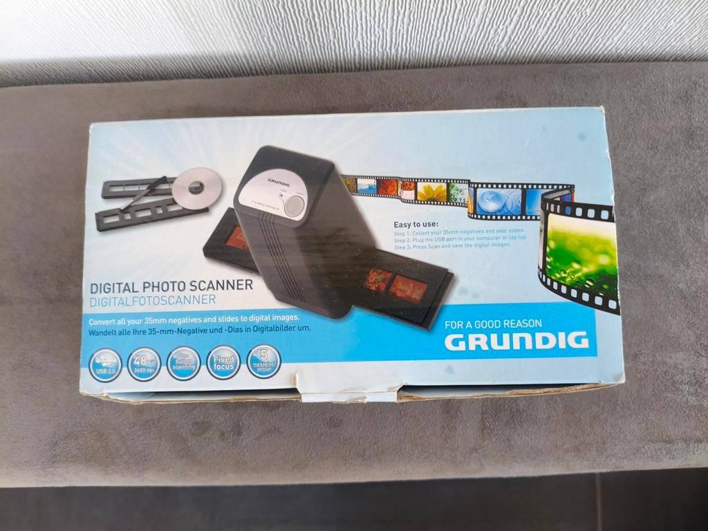 Digitale foto scanner Grundig, Ophalen of Verzenden