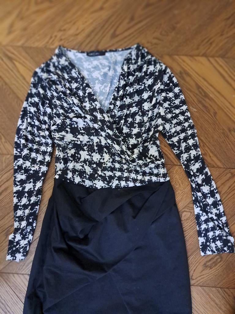 MarcCain jurk maat 6, Kleding | Dames, Jurken, Zo goed als nieuw, Maat 42/44 (L), Overige kleuren, Verzenden