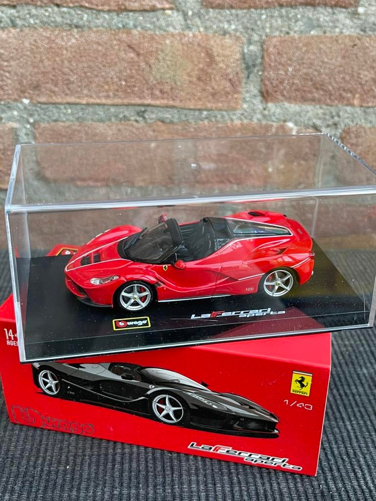 1:43 Ferrari LaFerrari sports ………. 10,-, Ophalen of Verzenden, Nieuw, Auto, Overige merken