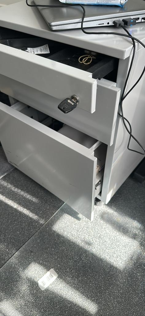 Stalen kantoorkast, Ophalen, Zo goed als nieuw, Minder dan 70 cm, Metaal