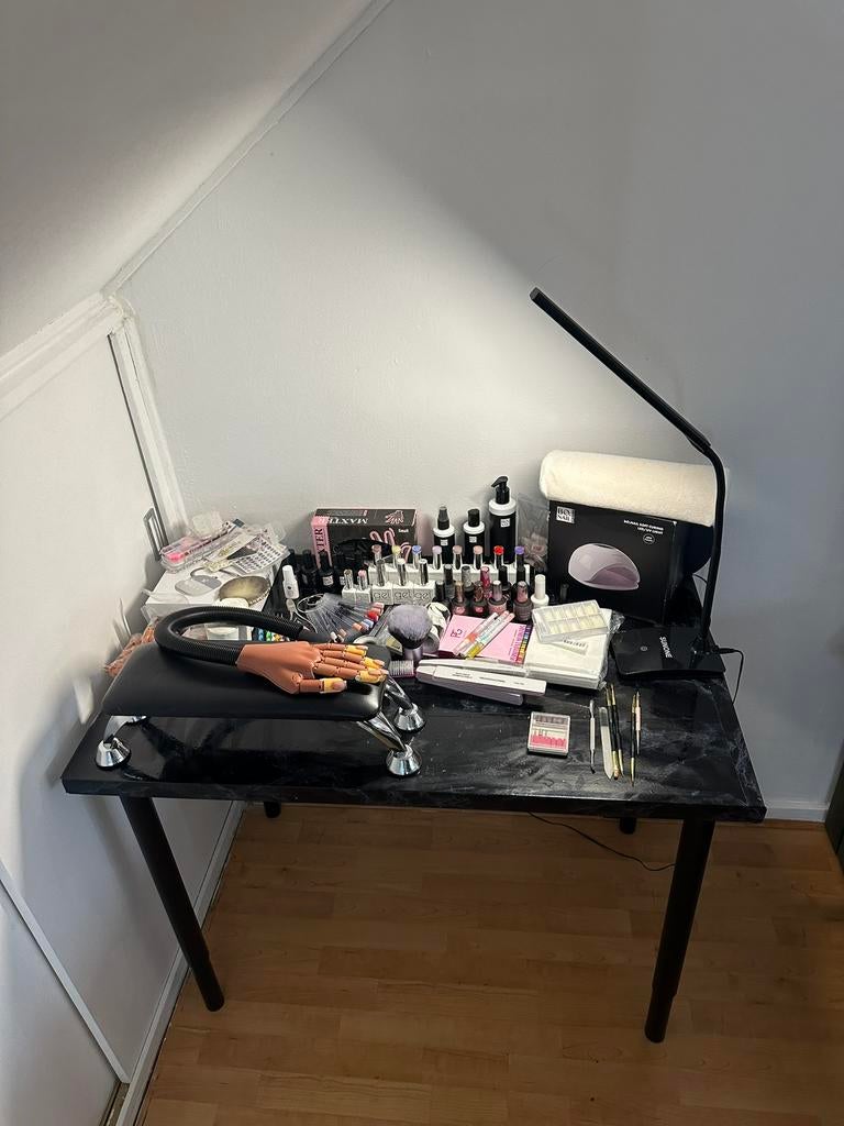 Nagel producten, Ophalen, Zo goed als nieuw