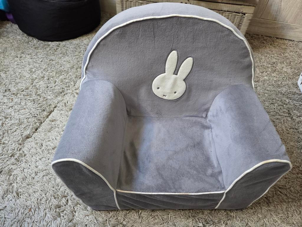 Nijntje zachte dreumes/peuter stoel, Kinderen en Baby's, Kinderkamer | Tafels en Stoelen, Ophalen, Zo goed als nieuw, Stoel(en)