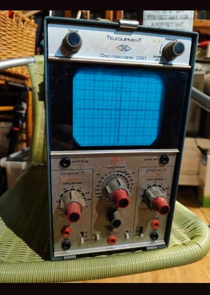 Oscilloscoop Telequipment D61, Ophalen