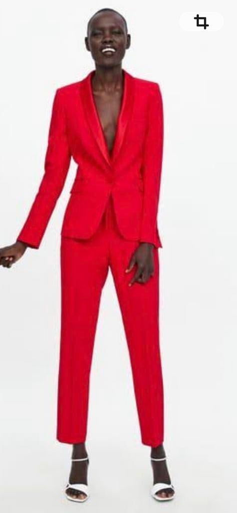 Zara 2753 rood pak zgan maat 44 z.g.a.n., Kleding | Dames, Jasjes, Kostuums en Pakken, Kostuum of Pak, Maat 42/44 (L), Ophalen of Verzenden