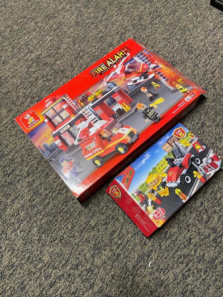 Sluban Brandweerkazerne & BanBao Brandweer Auto Bouwsets, Ophalen of Verzenden, Zo goed als nieuw, Overige merken