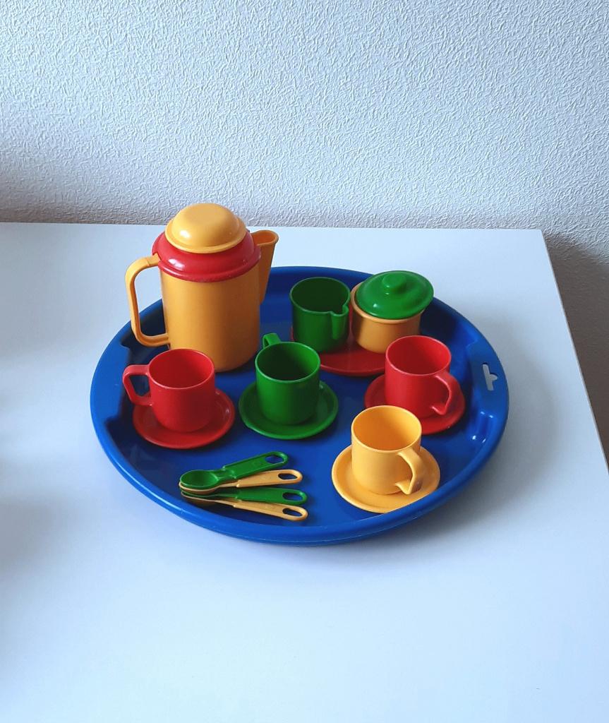 19-delig SPEELSET KINDERSERVIES voor binnen  buitenspeelgoed, Ophalen of Verzenden, Gebruikt, Kunststof, Speelkeuken-accessoire