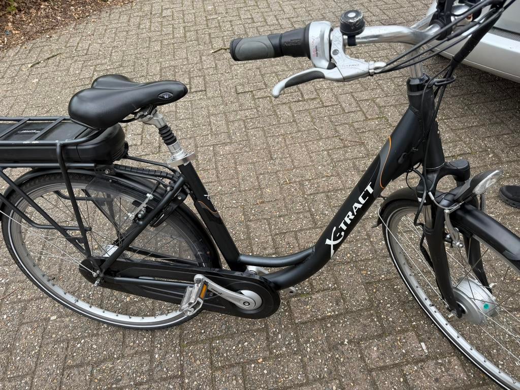 X-tract elektrische damesfiets 28 inch met storing, Fietsen en Brommers, Elektrische fietsen, Gebruikt, Overige merken, Ophalen