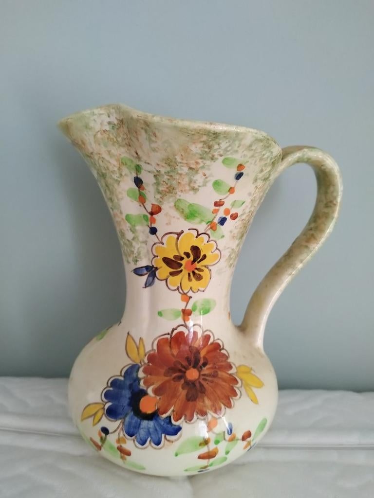 Oude vaas/kan met bloemmotief, Antiek en Kunst, Ophalen