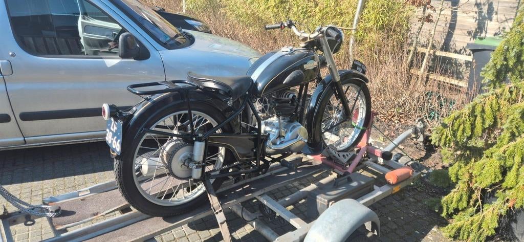 GUILLER G90 S ZELDZAAM VRIJWEL ORIGINEEL  TOPSTAAT 1952, Motoren