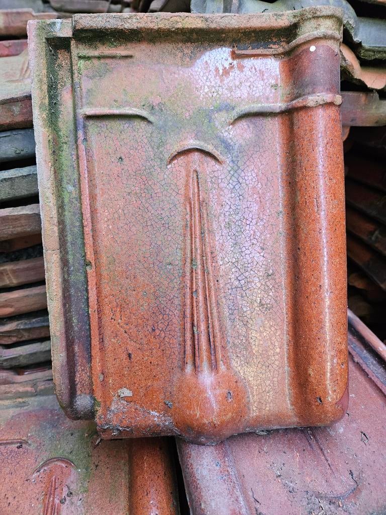 Oude kruispannen, circa 600 stuks, Ophalen, Gebruikt, Steen of Klei, 15 m² of meer