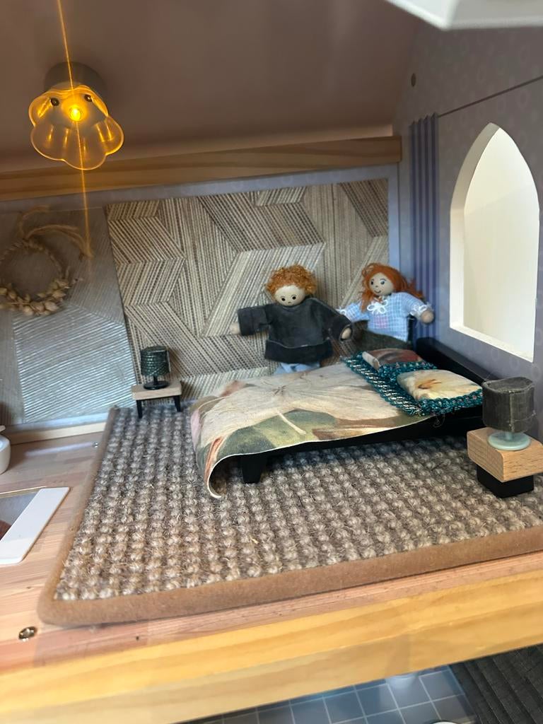 Gepimpt Poppenhuis met veel extra's - Zo goed als nieuw, Kinderen en Baby's, Speelgoed | Poppenhuizen, Ophalen of Verzenden, Zo goed als nieuw