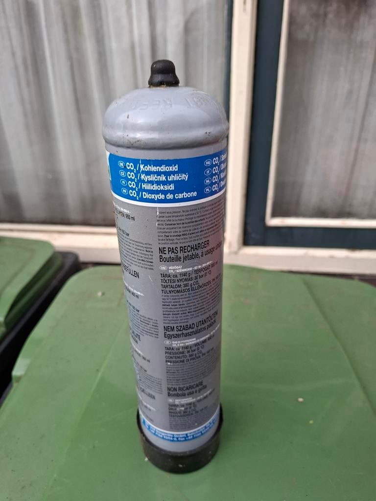 3 stuks CO2 flesjes voor hobby CO2 lasapparaat, Zwart, 15 m² of meer, Metaal, Ophalen