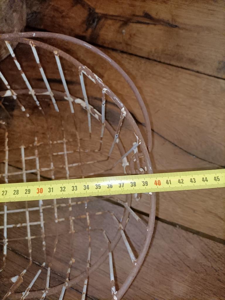 Ijzeren draad mand draadmand brocante. MOET WEG !!!, Antiek en Kunst, Curiosa en Brocante, Ophalen of Verzenden