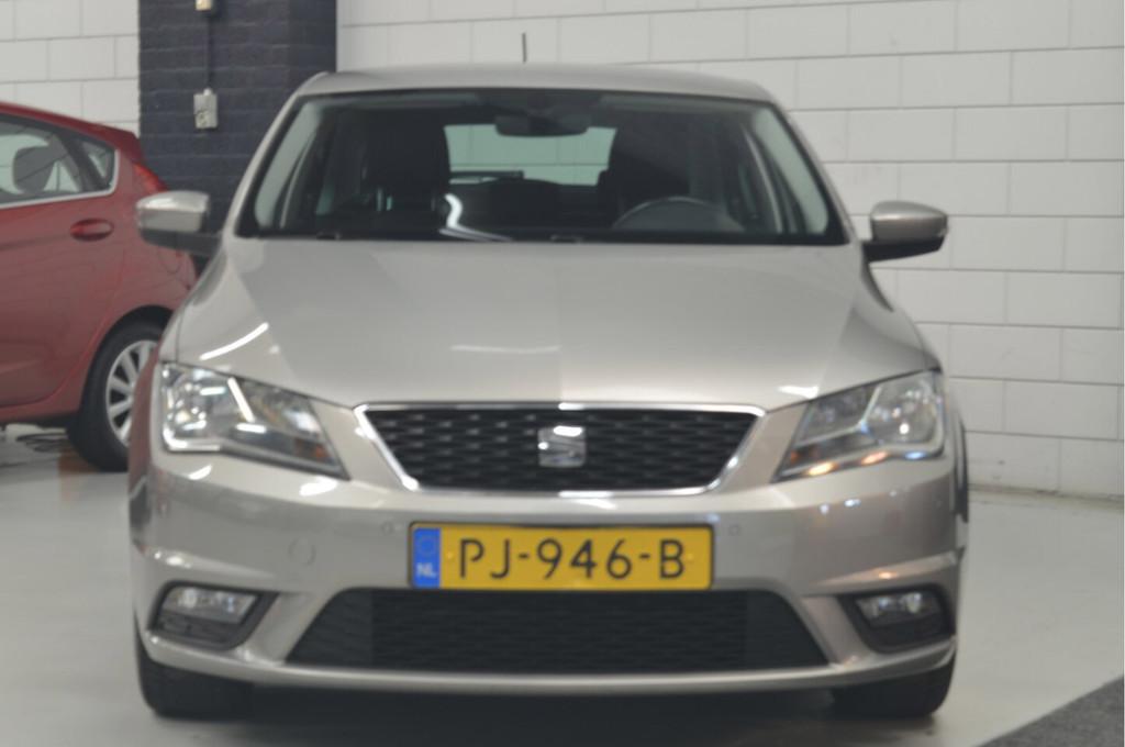 SEAT Toledo 1.2 TSI Style Connect // 110.000 km // CLIMA //, Voorwielaandrijving, Gebruikt, Euro 6, 4 cilinders