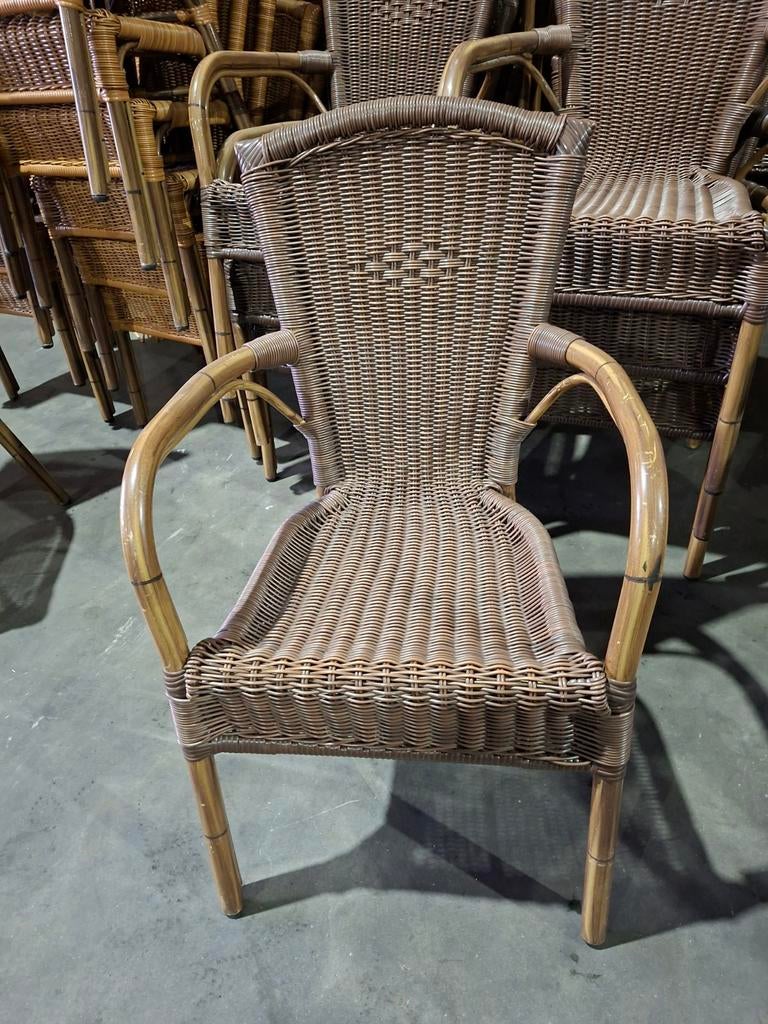 Partij terrasstoelen / tuinstoelen, Ophalen