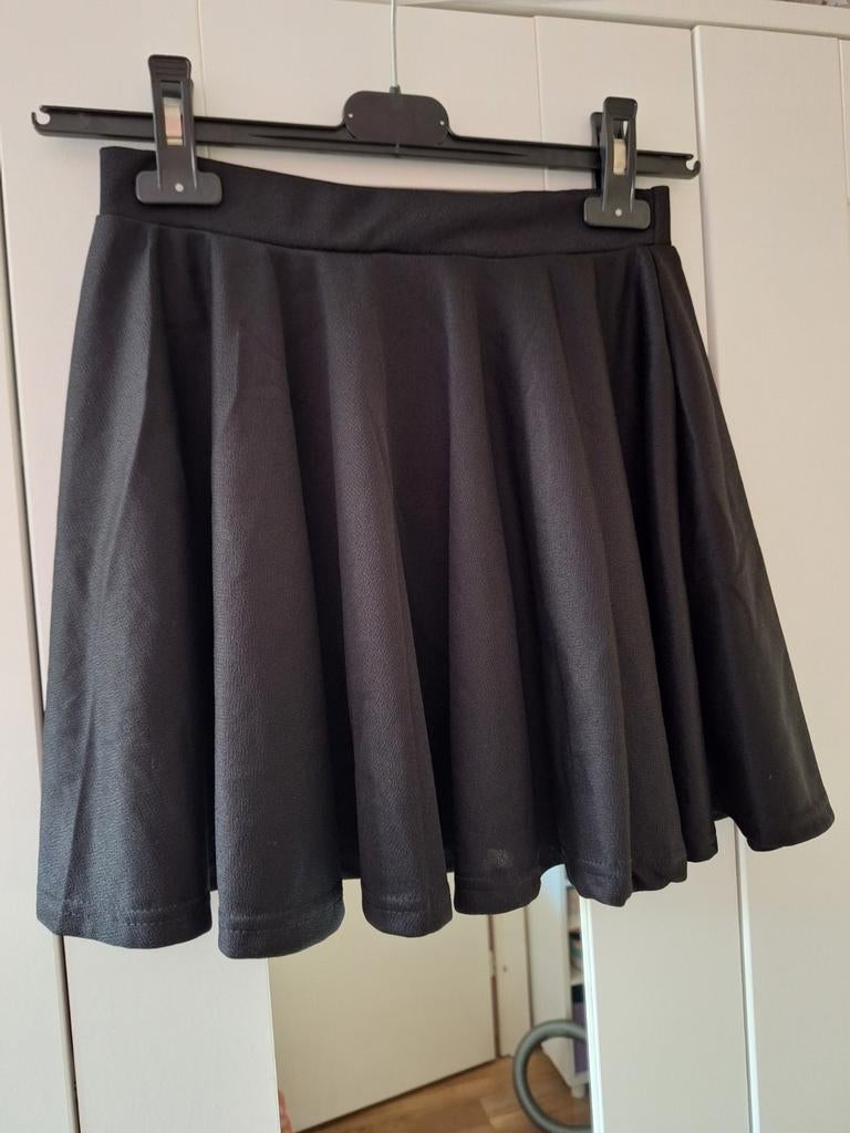 Zwarte rok, Zwart, Ophalen of Verzenden, Zo goed als nieuw, Maat 36 (S)