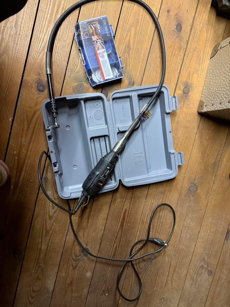 Dremel Multi-tool met flexibele as en accessoires, Ophalen of Verzenden, Gebruikt, Minder dan 700 watt, Overige typen