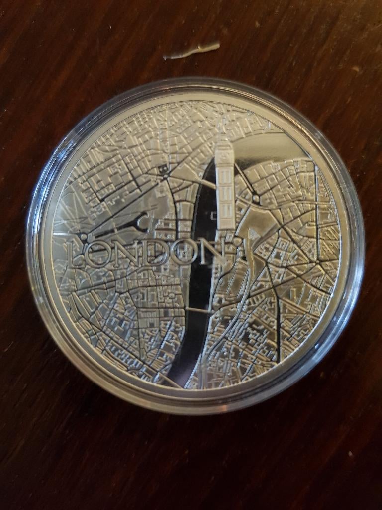 Mi Moneda Munt London, Sieraden, Tassen en Uiterlijk, Kettinghangers, Ophalen, Overige voorstellingen, Zo goed als nieuw, Zilver