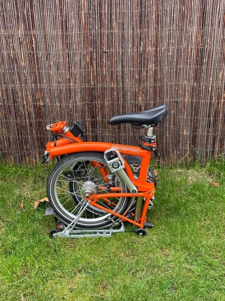 Brompton vouwfiets met verlengde zadelpen en naafdynamo, Gebruikt, Brompton, 16 tot 18 inch, Versnellingen