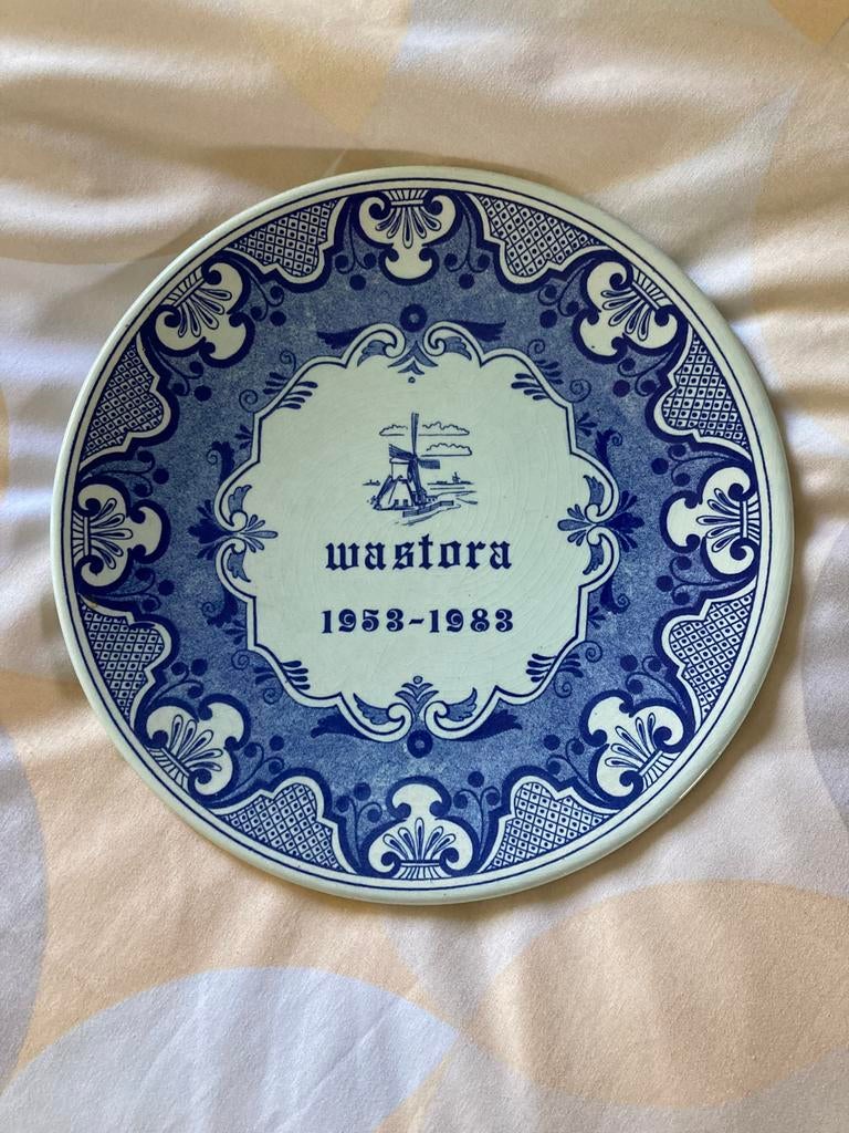 Delfts blauw wandbord t.g.v. het 30 jarig WASTORA jubileum !, Ophalen of Verzenden