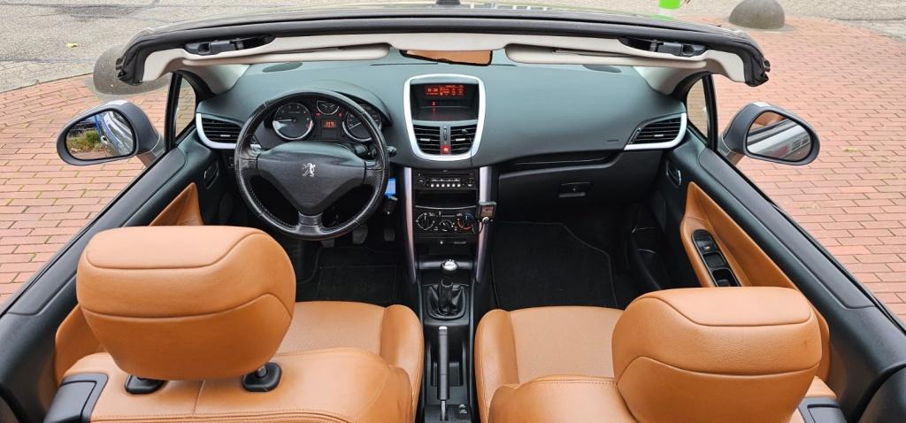 Peugeot 207 CC 1.6 VTi | €250,- KORTING PAASACTIE |, 15 km/l, Gebruikt, 4 cilinders, Cabriolet