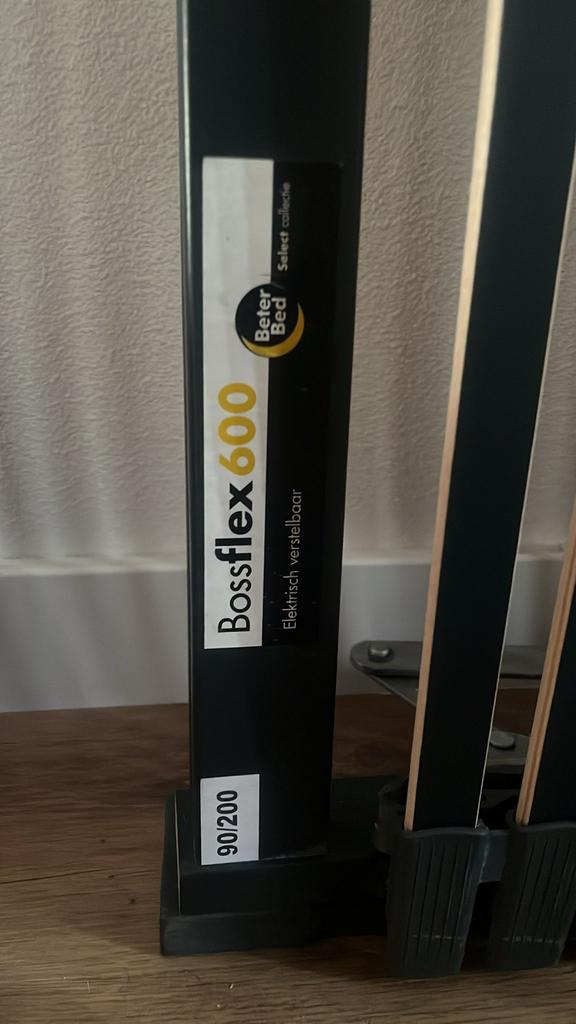 Beter Bed Bossflex 600 Elektrisch Verstelbare Lattenbodem, 90 cm, Eenpersoons, Ophalen of Verzenden, Zo goed als nieuw