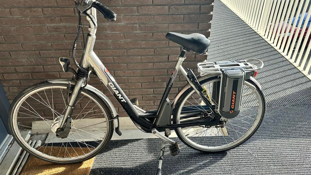 Giant Twist Comfort CS Elektrische Fiets - Gebruikt, Ophalen, Minder dan 30 km per accu, Gebruikt, Giant