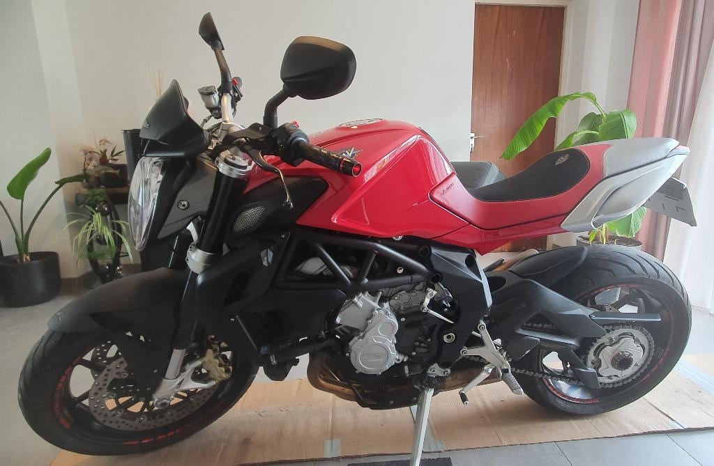 Mv Agusta Brutale 675. 27.000km.BJ.2012