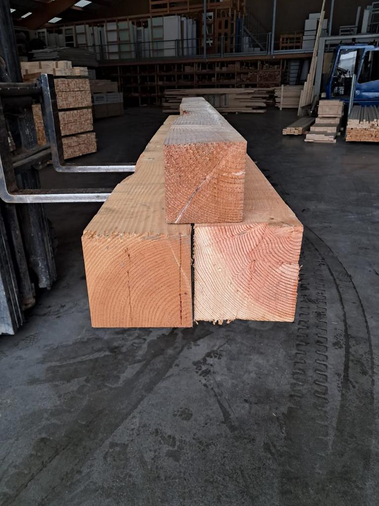 Partijtje Douglas palen 20×20 cm, Ophalen, Zo goed als nieuw, 250 cm of meer, Palen