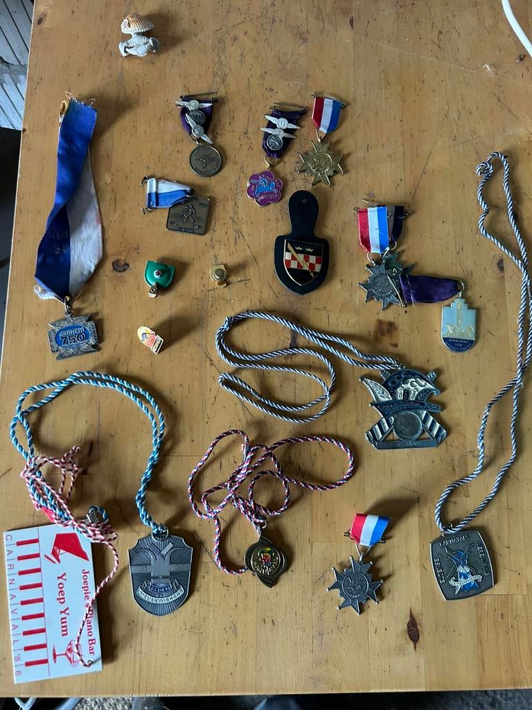 Medailles, Ophalen of Verzenden, Overige materialen