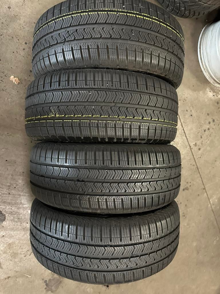 205 40 17 / 205 45 17 / 215 40 17 / 215 45 17 / 215 50 17, Nieuw, 17 inch, Band(en), Zomerbanden