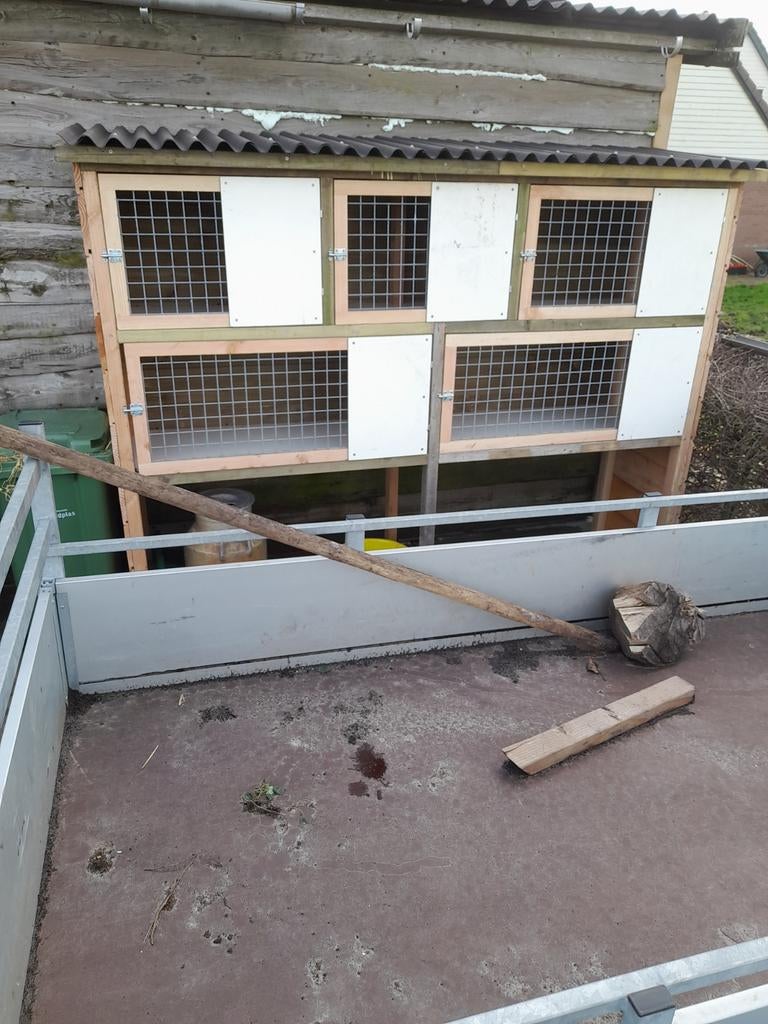Zeer degelijk gebouwde konijnenflat te koop., Ophalen, 90 cm of meer, Konijn, Hok