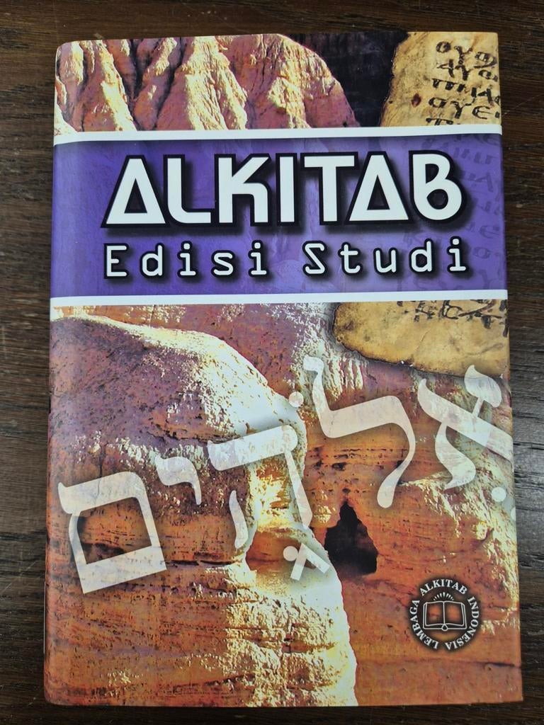 Indonesische Studiebijbel - Perfecte Staat!, Ophalen of Verzenden, Zo goed als nieuw, Onbekend, Christendom | Katholiek