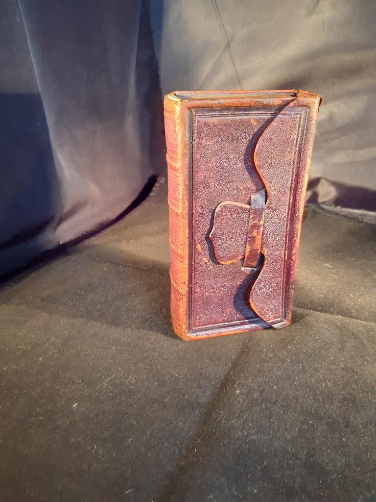 Bijbel nieuwe testament, Ophalen of Verzenden, Zie foto’s