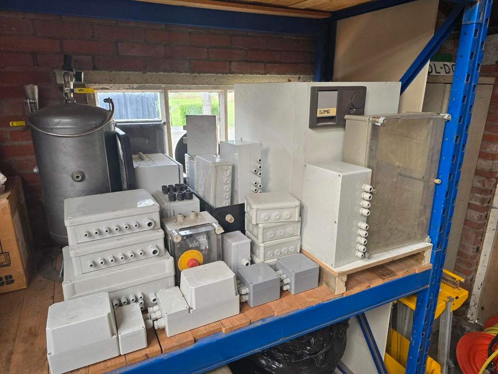 Diverse elektrokastjes lasdoos, Ophalen, Zo goed als nieuw, Kabel of Snoer