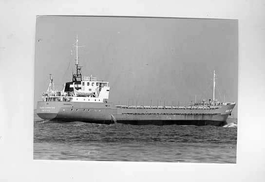 scheepvaart-foto-marie christine, Ophalen of Verzenden, Zo goed als nieuw, Motorboot, Boek of Tijdschrift