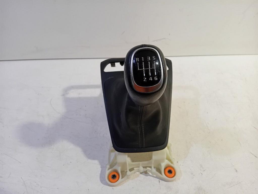 Schakelmechaniek Kia Stonic, Onderdelen@venauto.nl, Van der Ven Autorecycling B.V., Ettenseweg 76, 4706 PB Roosendaal, The Netherlands