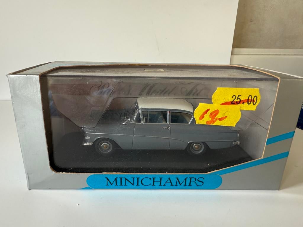 Opel Rekord P1 Limousine - grijs/wit - Minichamps - Nieuw, Ophalen of Verzenden, Nieuw, Auto, MiniChamps