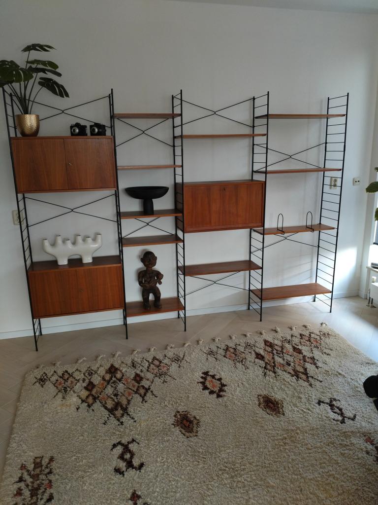 Prachtig WHB string retro jaren 60 vrijstaand wandmeubel, Huis en Inrichting, Kasten | Wandmeubels, Ophalen, 25 tot 50 cm, Teakhout