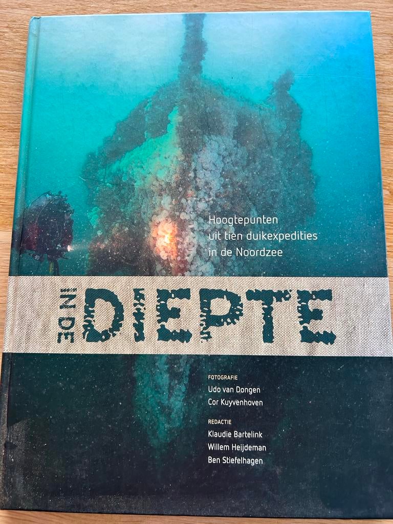 Koffietafelboek De Diepte - Noordzee Expedities, Boeken, Natuur, Zo goed als nieuw, Natuur algemeen, Ophalen