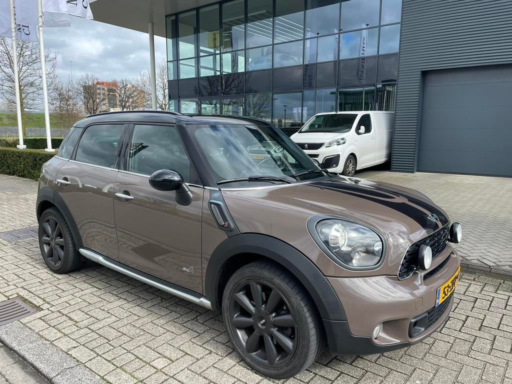 Mini Countryman 1.6 Cooper S All4 AUT 2012 Bruin, 1380 kg, Zwart, Bedrijf, Vierwielaandrijving