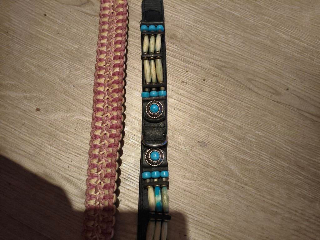 2 Halsbanden voor Stafford Teefje 30-40 cm, Dieren en Toebehoren, Hondenhalsbanden en Penningen, Ophalen of Verzenden