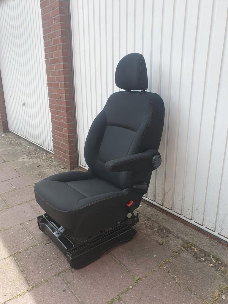 RENAULT TRAFIC / OPEL VIVARO COMFORT BIJRIJDERSSTOEL / STOEL, Ophalen, Renault