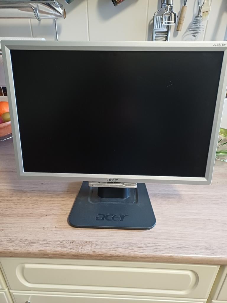 18.5 inch (47cm) Monitor - Ruilen/Kopen, Gebruikt, Ophalen of Verzenden, VGA, Acer