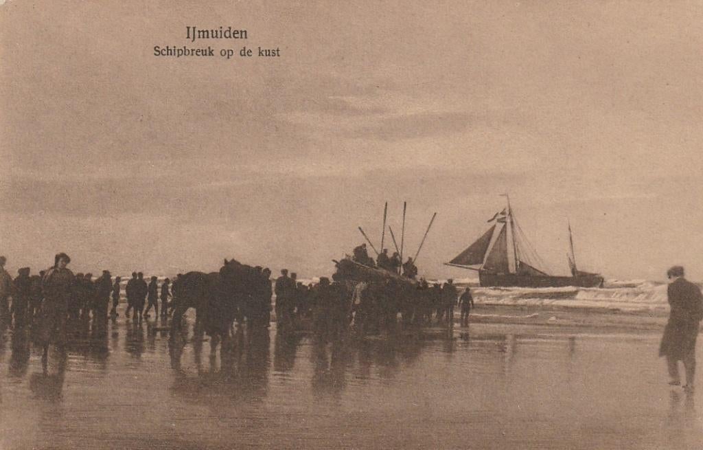 IJmuiden bij Wijk aan Zee schipbreuk reddingsboot boot, Ophalen of Verzenden, Ongelopen, Noord-Holland