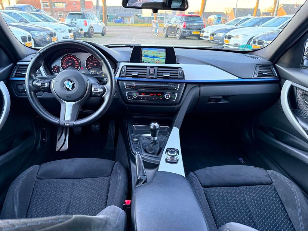 BMW 3-serie Touring 316i Executive M Sport|Nieuwe Ketting +, Auto's, BMW, Gebruikt, 4 cilinders, Alcantara, Wit