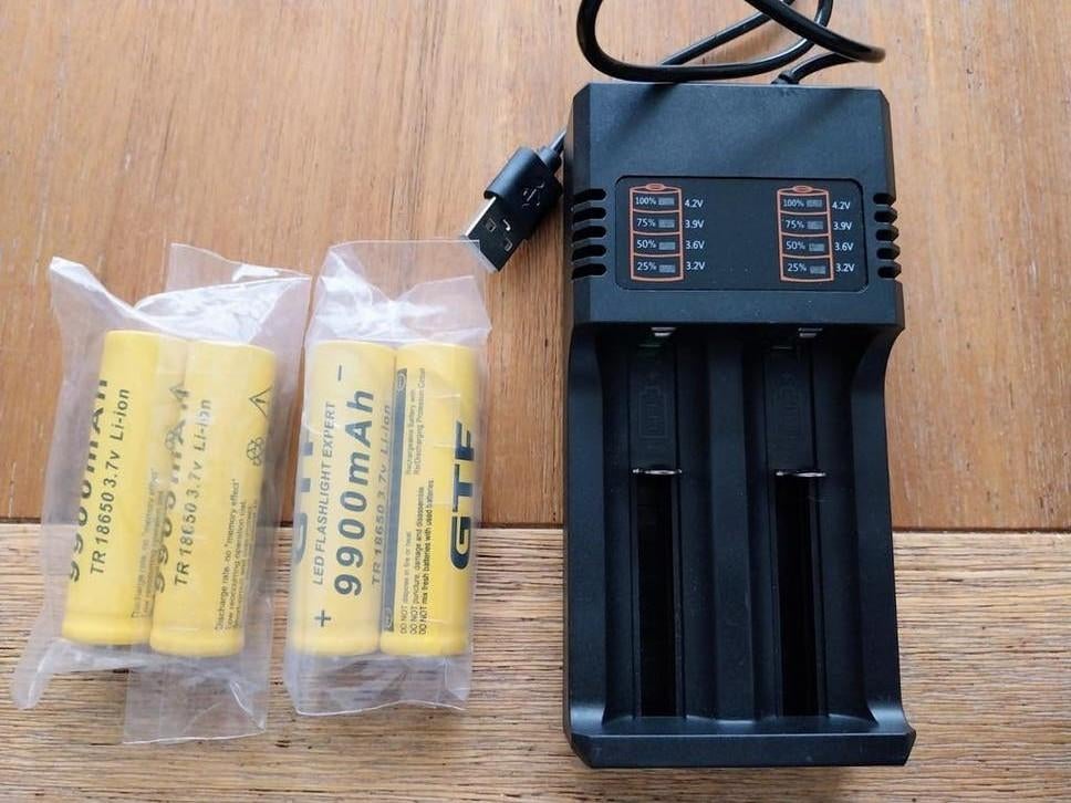 18650 oplaadbaar baterijen, Audio, Tv en Foto, Accu's en Batterijen, Ophalen of Verzenden, Oplaadbaar