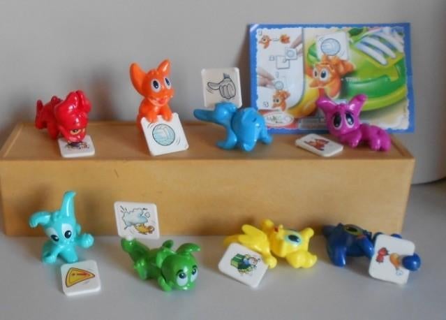 Kindersurprise Ferrero : Serie "Aliens" = compleet uit 2007, Ophalen of Verzenden, Zo goed als nieuw, Overige typen